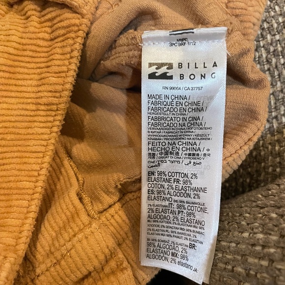 LIKE NEW Billabong Brown High Waisted Corduroy Fall Soft Shorts Size 26 - Picture 11 of 11